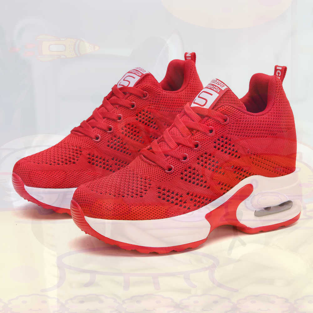 Red Size 36 Shoes Woman Tennis - огляд і ціна Streetwear Brand Vintage