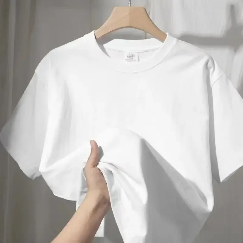 Calvin Women's T-Shirt Leisure - огляд і ціна Streetwear Brand Tees